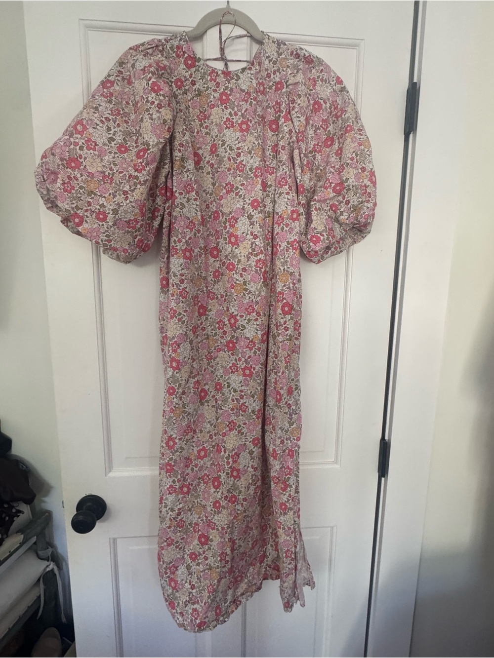 Floral Pink Puff-Sleeve Maxi Dress